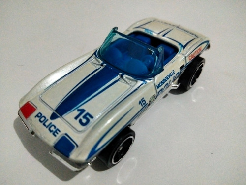 Hot Wheels 65 Corvette 1:64 Scale Die Cast 2011 Car