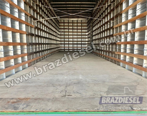 Imagem 12 de 13 de Volkswagem Vw 19320 2011 6x2 Baú 11,20 Metros