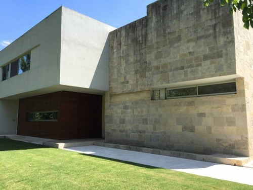 Imagen 2 de 24 de Casa En Venta Ubicado En Solares Del Talar, Zona Norte