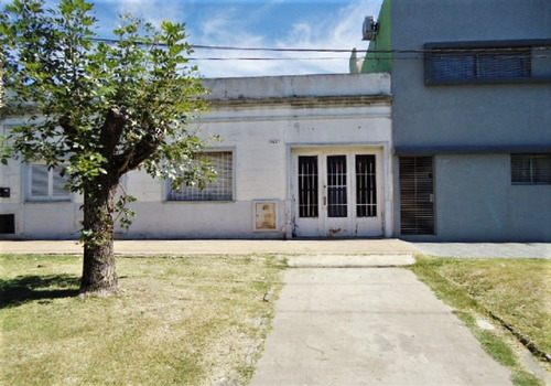 120 E/ 76 Y 77 - Casa/ Dpto