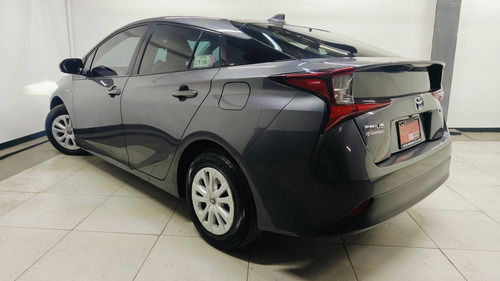 Toyota Prius 1.8 Base Cvt