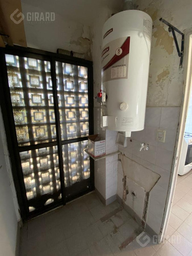 Imagen 24 de 30 de Venta 3 Amb. Al Contrafrente Con Balcón Saliente, Zona Constitucion.