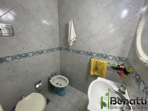 Casa En Lote Propio En Venta. Ciudadela. Excelente Ubicación