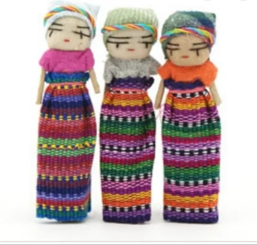 Muñequitas quitapenas sale