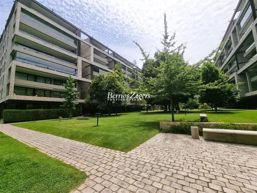 Departamento En Venta De 3 Dorm. En Lo Barnechea 2 Estac.