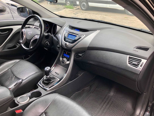 Hyundai Elantra 1.8 Gls 6mt Seguridad Premium 2014