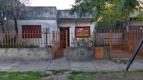 Casa En Venta En Gregorio De Laferrere