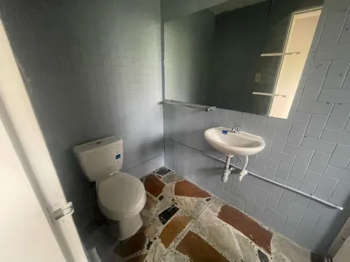 Local En Arriendo Ubicado En Medellín Sector Laureles (27401).