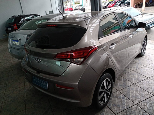 Imagem 6 de 10 de Hyundai Hb20 1.6 Comfort Plus 16v Flex 4p Manual