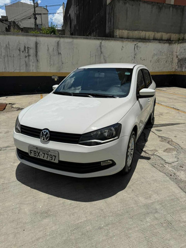 Volkswagen Voyage 1.0 Tretec Total Flex 4P