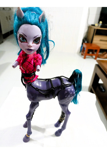 Monster High Avea Trotter Caballo Sin Manos (usada)