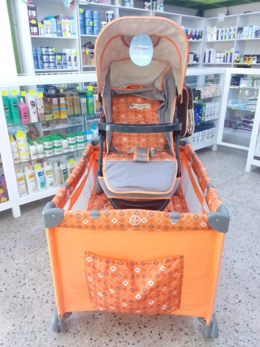 Imagen 3 de 3 de Corral Y Coche Para Bebe