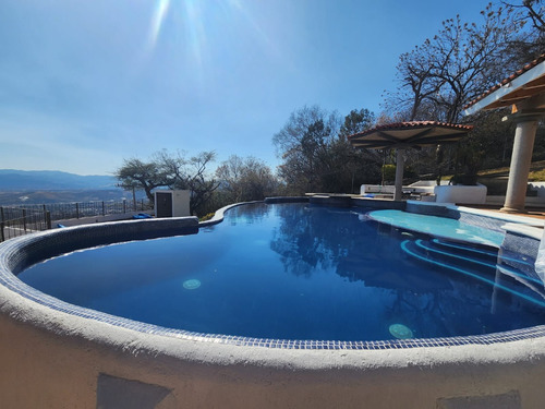Venta Casa Ciruela I En Una De Las Zonas Más Altas Con 4 Habitaciones Y Baño Principal. Alberca Climatizada Con Jardín Enorme En Vistas Ponorámicas En Fracc Rancho San Diego Ixtapan De La Sal
