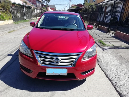 Nissan Sentra 1.8, 2013, Rojo Metálico, 4 Puertas