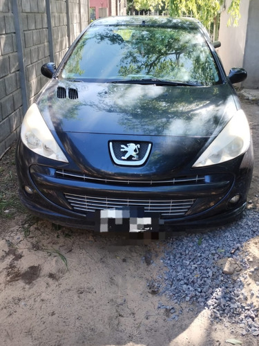 Peugeot 207 1.4 sedan xs nafta