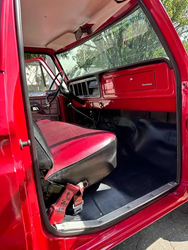 Ford F100 Custom