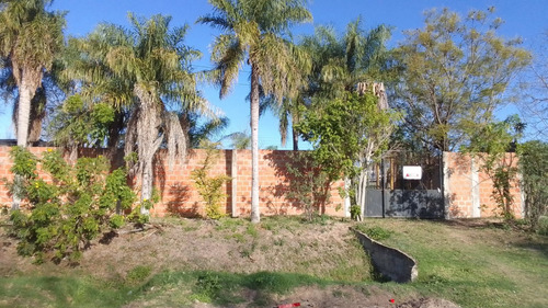 Vendo Excepcional Terreno Alto Con Muchas Mejoras En Esquina, Corrientes!