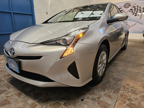 Toyota Prius 1.8 Base Cvt