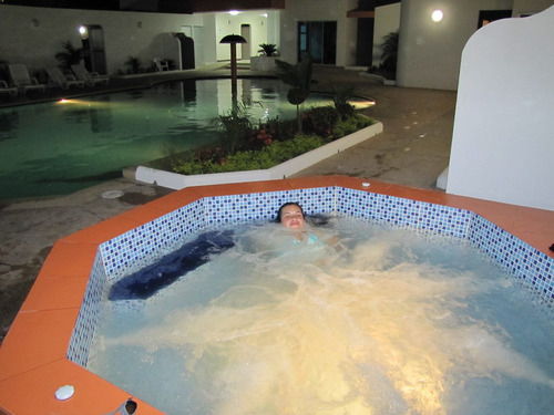 Imagen 4 de 13 de Departamento En Tonsupa - En La Mejor Zona