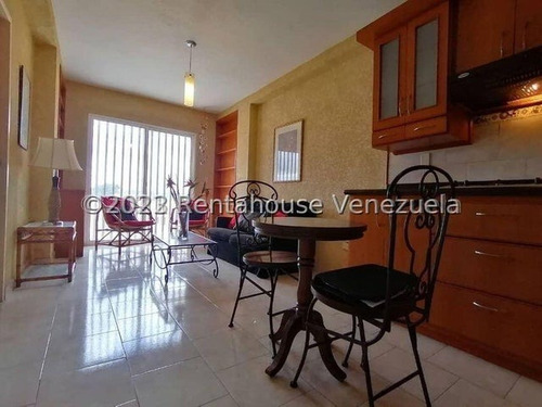 En Venta Acogedor Y Confortable Apartamento Tipo Estudio, Maritza L. Luminoso, Ventilado, Con Agradable Vista Panoramica, 2 4 6 3 4 1 Cuenta Con Sala De Fiesta.