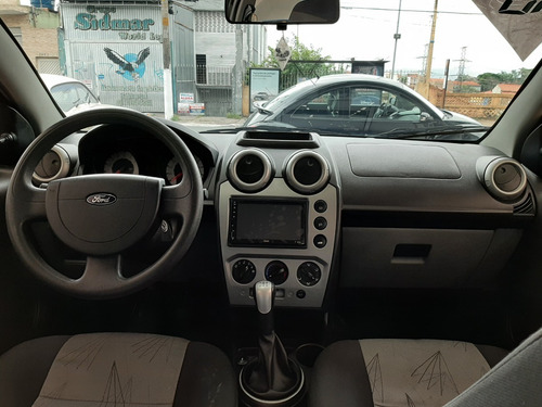 Ford Fiesta Class 1.6 Completo
