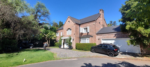 Casa Venta Barrio Semicerrado Santa Rita, San Isidro, C/pile