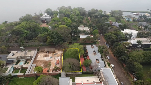 Lotes En Venta - Frente Al Rio Muy Residencial