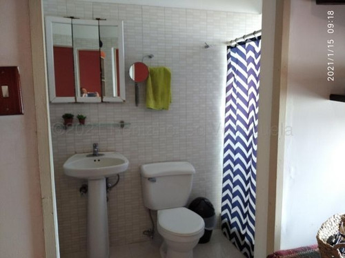 Imagen 7 de 13 de Apto En Venta 22-17882 María Santaella 0414-3188350 0412-3625141