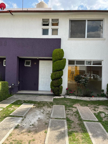 Casa En Renta En Toluca, Casa Ubicada En Privada Villas Everest En Colonia Cientificos