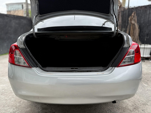 Nissan Versa 1.6 SL 16V FLEX 4P MANUAL