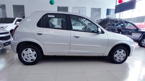 Imagem 3 de 11 de Chevrolet Celta Lt 1.0 (flex)