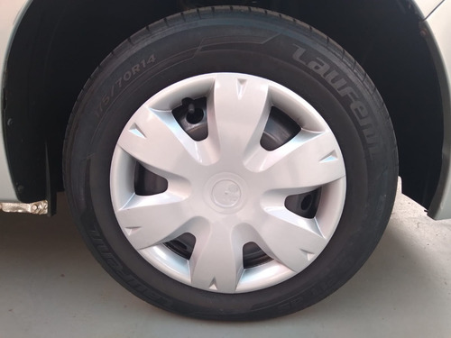 Imagem 11 de 18 de Renault Sandero 1.0 Expression Ano 2011/2012