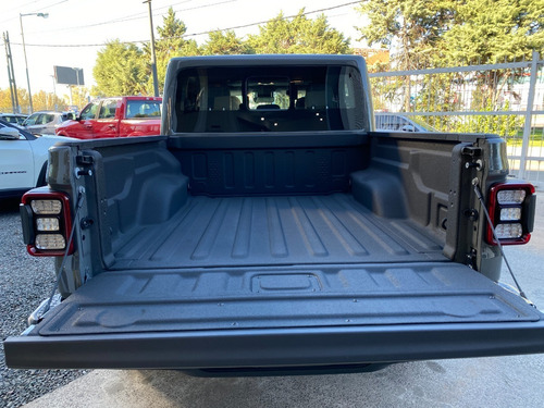 Imagen 2 de 15 de Jeep Gladiator