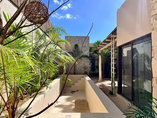 Casa En Venta En Cholul De 1 Planta, Al Norte De Mérida