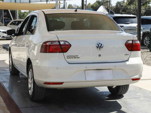 Volkswagen Voyage 1.6 2021