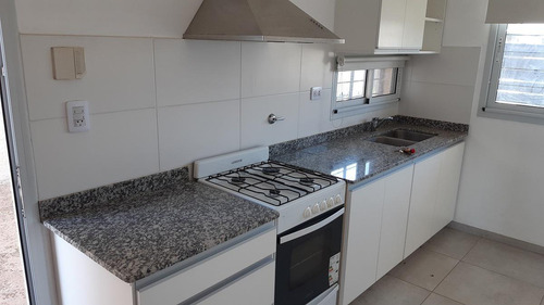 Imagen 15 de 18 de Casa - Funes City