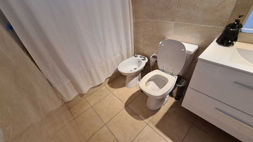 En Venta En Barrio Altos De Podesta, Hermoso Chalet De 3 Ambientes; Con Cochera Cubierta Para Dos Autos; Fondo Con Pileta; F: 8515