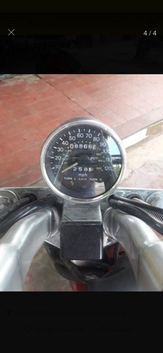 Suzuki Intruder 800vs