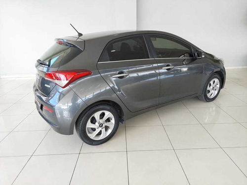 Imagem 2 de 12 de Hyundai Hb20 1.6a Prem 2016