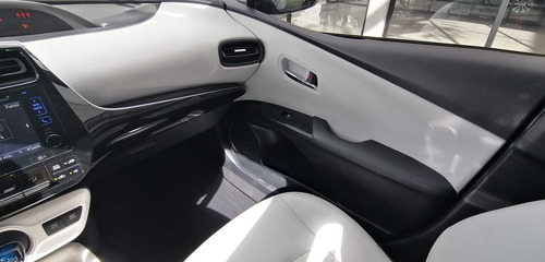 Imagen 15 de 15 de Toyota Prius 2017 Premium