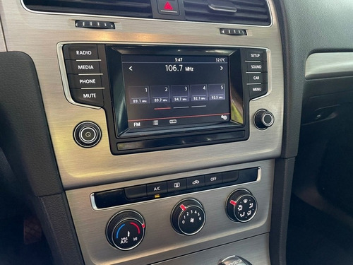 Imagem 5 de 14 de Volkswagen Golf 1.4 Tsi Comfortline 16v Gasolina 4p