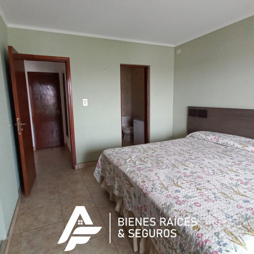 Gran Oportunidad: Departamento Semipiso En Macrocentro Con Cochera