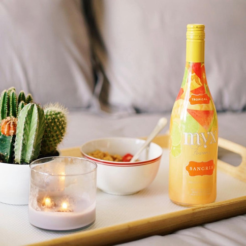 Vino Espumoso Myx Fusion Moscato Y Sangría Tropical 750ml