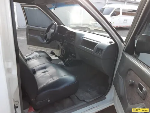 Chevrolet Luv Tfr Lwb 2.5cc Mt 4x2