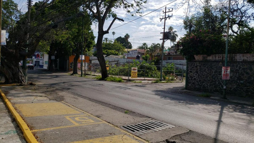 Imagen 4 de 5 de Terreno - Miraval, Venta, Esquina, Uso Comercial, Avenida Domingo Diez, Cuernavaca