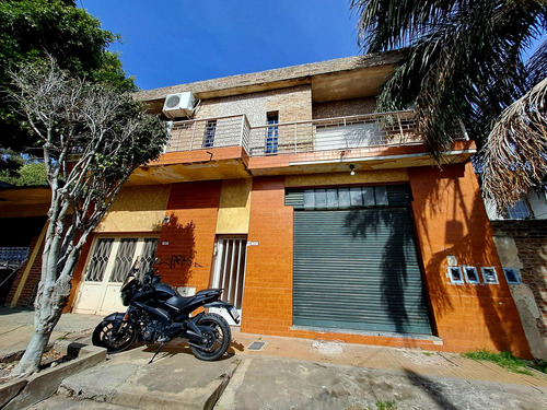 Casa En Venta, 4 Ambientes Con Local Y Garage, San Martin - V.bonich