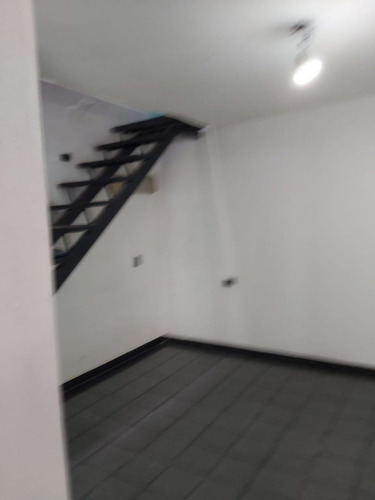 Alquiler De Departamento 2 Amb Ciudadela, Tres De Febrero