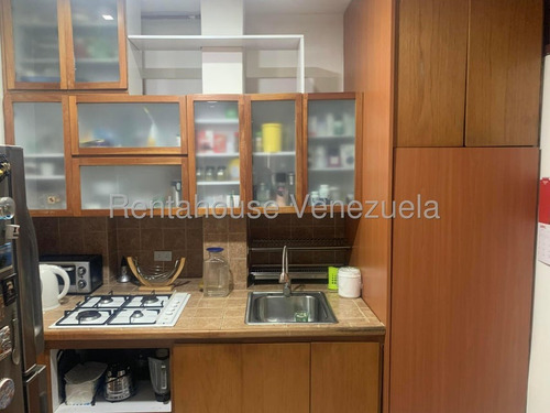 Venta De Comodo Apartamento En Santa Monica Jg