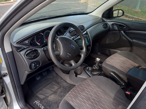 Ford Focus Hatch 2.0 Duratec Glx Prata Revisado Com Nf
