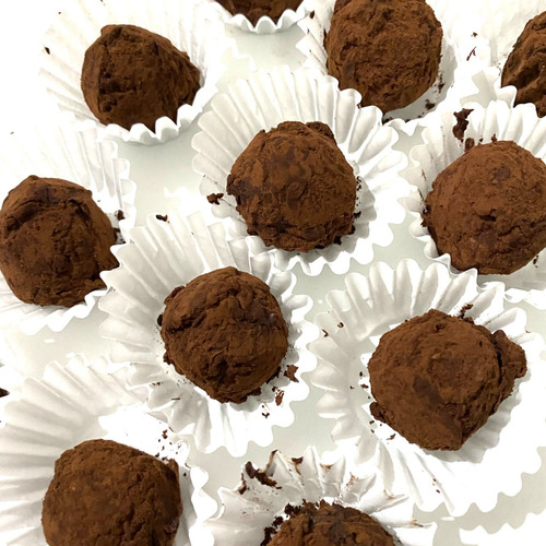 Chocolate Gourmet. Trufas Naturales De Chocolate Semiamargo